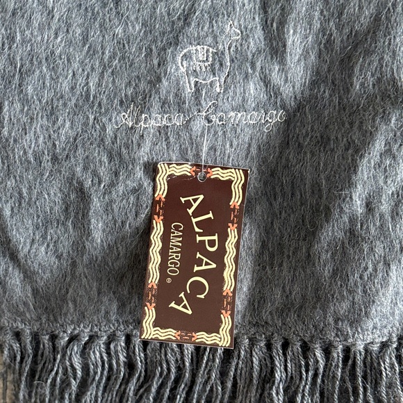 Alpaca Camargo Dark Gray Scarf - Picture 2 of 4